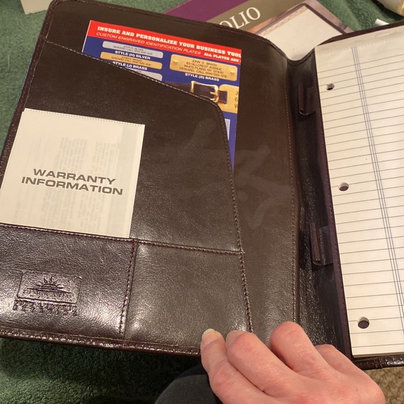 NWT Genuine Leather BiFolio/portfolio/pad folio - Picture 6 of 7